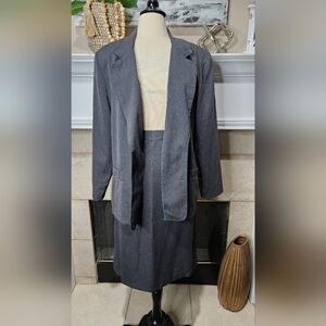 Vintage Gray Women's Jacket & Skirt Set Size 16